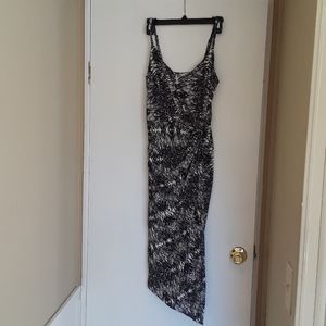 PRICE REDUCED: Cute Midi Dress